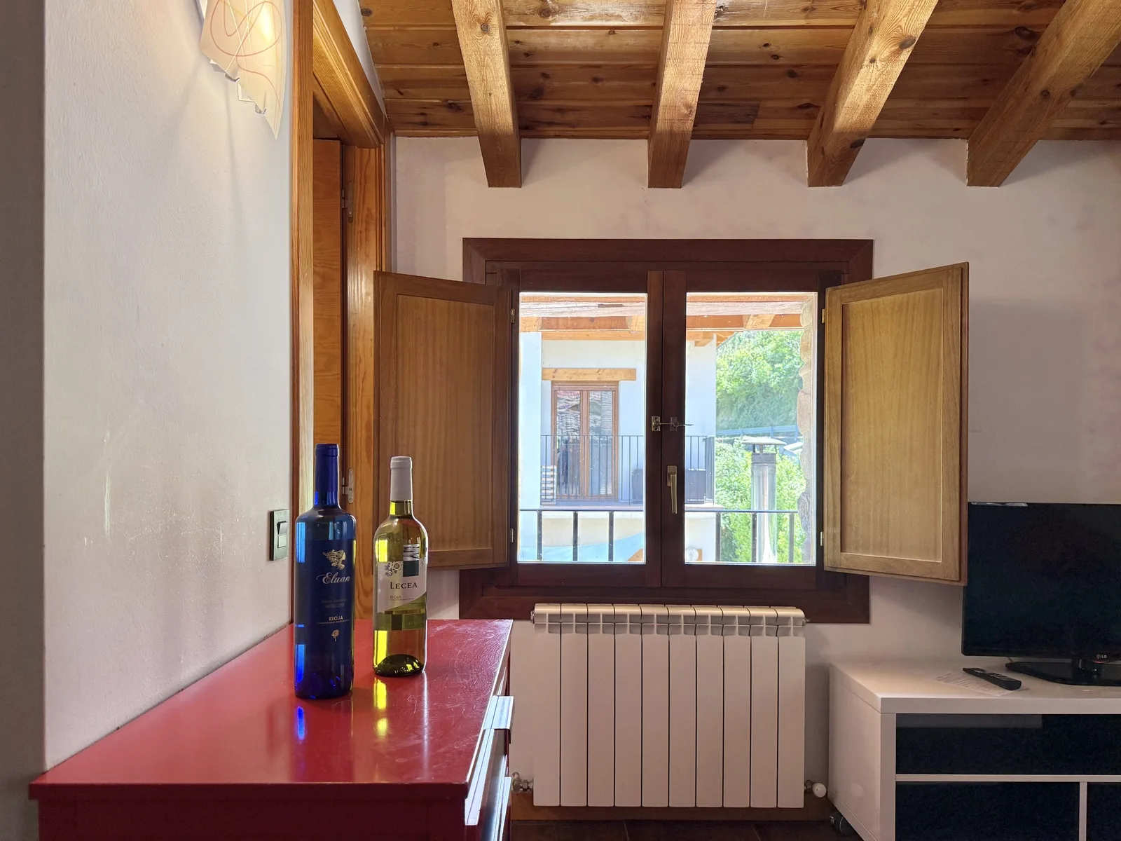 Habitación en alquiler LA ROJA · 2 pax + 2
